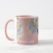 上品な白いア日本のプリコットの花 マグカップ (左)