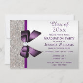 上品な紫色のジェムボウ、シルバーシークンズ卒業 招待状 (正面)