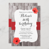 上品な赤いハイビスカスウッドバックグラウンドバースデーパーティー 招待状 (正面/裏面)