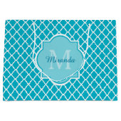 上品な青緑のクローバーのモノグラムおよび名前 ラージペーパーバッグ (正面)