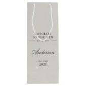 上品モダンなタイポグラフィミセス結婚ズ ワインギフトバッグ (裏面)