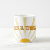 上昇と成長マ感動的グ コーヒーマグカップ (中央)