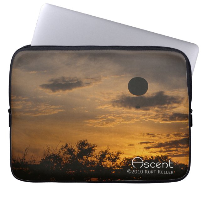 上昇 ラップトップスリーブ (正面)