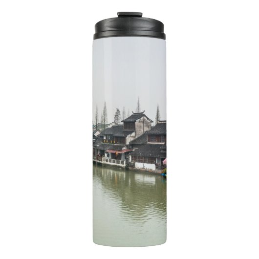 上海、中国、2017年3月30日、木造の歴史的武井 タンブラー (正面)