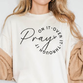 上祈に、上に、それを通して トライブレンドTシャツ