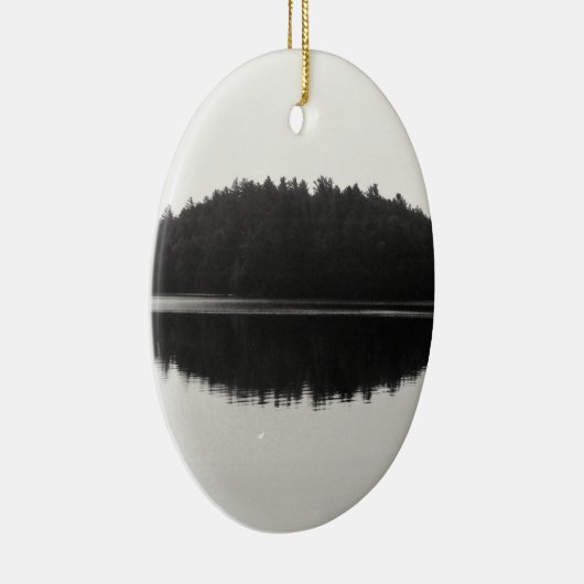 上部のSaranac湖のAdirondackの島の写真 セラミックオーナメント (右)