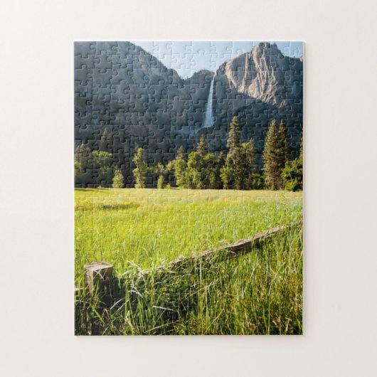 上部のYosemite Falls ジグソーパズル (縦)