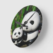 上野動物園のパンダの看板 ラウンド壁時計 (傾斜)