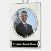 上院議員ポートレート、米国のバラク・オバマ大統領 シルバープレートバナーオーナメント (左)