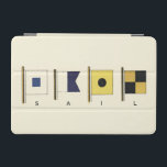 下に絵画帆を持つ四つのフラ書グのの iPad MINIカバー<br><div class="desc">海を旅するためにそう微妙な懇願ではない、この島の特徴絵画は、その下に「帆」という言葉が付いた4つのフラ書グを備えている。君は感じ海を呼ぶか一緒にクルーズしたい特別な人に最適なギフト！</div>