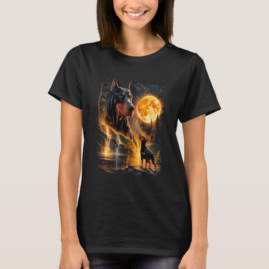 下のドーベルマン子犬が守護者に吠える Tシャツ (正面)
