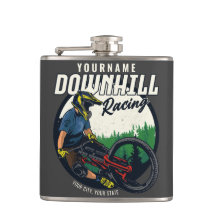 下りパーソナライズされたヒルレーシングマウンテンバイクトレイル 