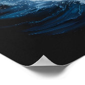 下威厳のあるの魚の上に舞うワシ ポスター (角)