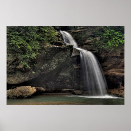 下滝、オハイオ州のオールドマンズケイブ、ホッキングヒルズ ポスター (正面)