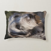 「不動の女王陛下、残忍な狼の目つき」 アクセントクッション (裏面)