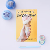 不動産市場のアイス実在クリームのスクープを入手 チラシ (シングル)