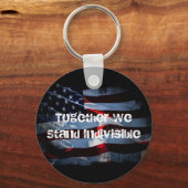 不可分立つ キーホルダー (正面)