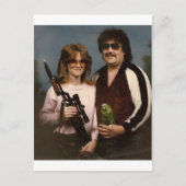 不器用な家族の写真 – オウムとカップル！ ポストカード (正面)