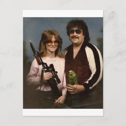 不器用な家族の写真 – オウムとカップル！ ポストカード (正面)