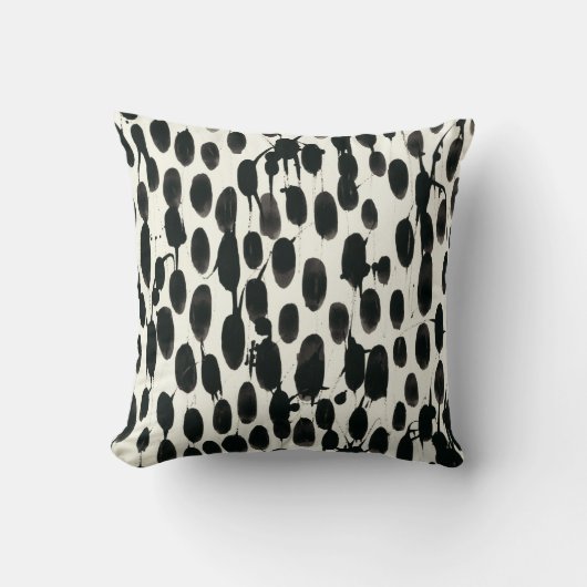 不変I |黒い水色 クッション (正面)