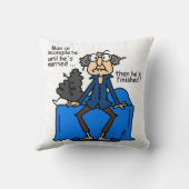 不完全なそれから終えられた結婚のユーモア クッション (裏面)