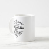 不屈の魂を持つ女性のためのヴィンテージスタイルのマグカップ コーヒーマグカップ (正面左)