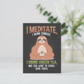 不快なスロスヨガグリーンティーリラックスの皮肉 ポストカード (スタンド正面)
