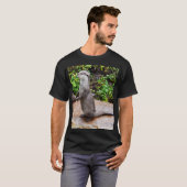 不思議な事に妙に驚く Tシャツ (正面フル)