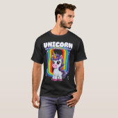 不思議な未知のユニコーンへのユニコーンのステップ Tシャツ (正面フル)