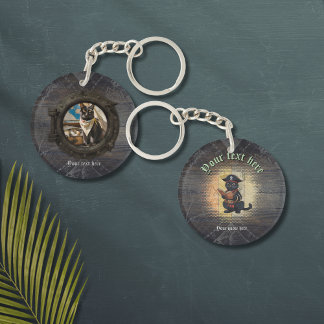 不思議な海賊の猫は、古代の謎を解き明かす キーホルダー