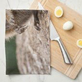 不思議な草原の犬のキッチンタオル キッチンタオル (四つ折り)