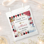 不思議の国のアリスの赤い花の誕生日ティーパーティー フェイバーバッグ (クリップ留めされた状態)