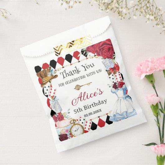 不思議の国のアリスの赤い花の誕生日ティーパーティー フェイバーバッグ (封をした状態)