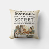 不思議の国のアリス-お茶会-狂う引用文 クッション (正面)