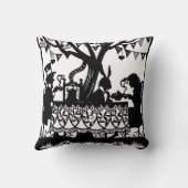 不思議の国のアリス クッション (裏面)