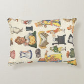 不思議の国のアリス、ヴィンテージビクトリアン紙 アクセントクッション (正面)