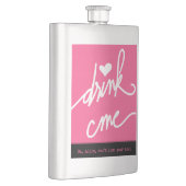 不思議の国のピンクのアリスは私を飲みます フラスク (右)