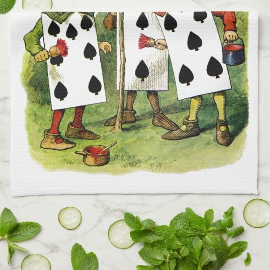 不思議の国の中心のバラの女王を絵を描くこと キッチンタオル (折り畳み)