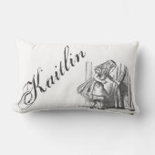 不思議の国の名前をカスタムするのアンティークのヴィンテージアリス ランバークッション (正面)