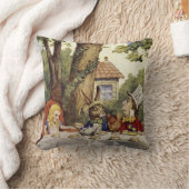 不思議の国の枕のアリスが付いている気違いのお茶会 クッション (ブランケット)