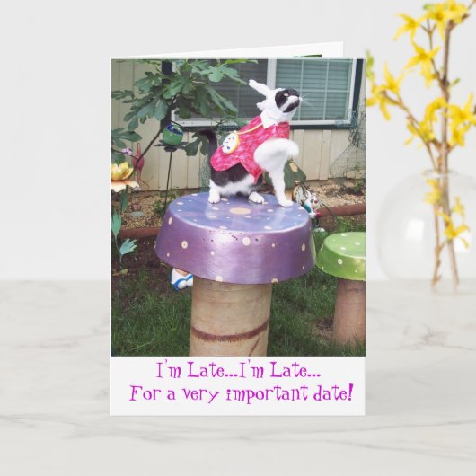 不思議の国の白いウサギの遅れてバースデー・カード カード (黄色い花)