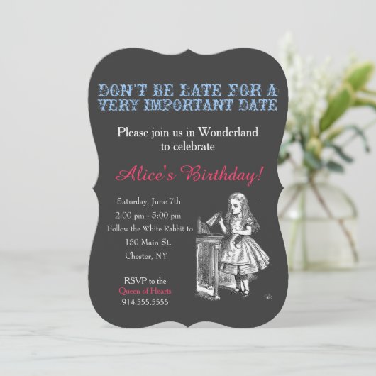 不思議の国の誕生会のカスタムのヴィンテージのアリス 招待状 (スタンド正面)