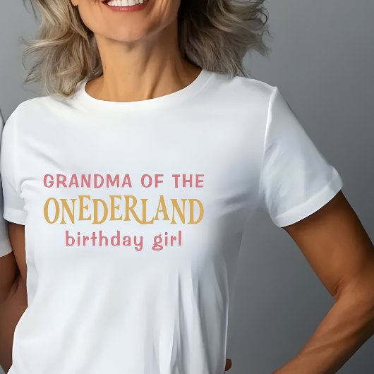 不思議の国の誕生日の女の子アリスのおばあちゃん Tシャツ
