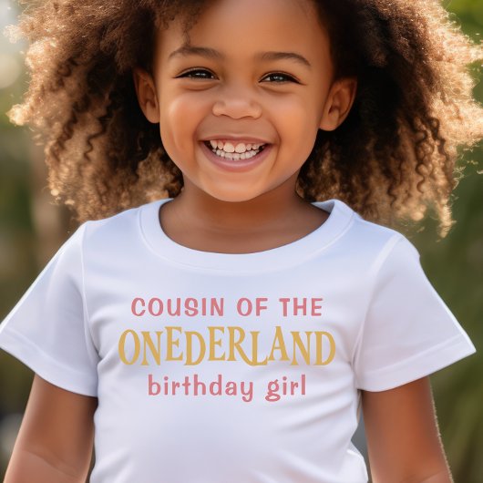 不思議の国の誕生日主役の従姉妹 Tシャツ