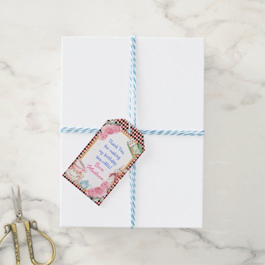 不思議の国の魔法のアリス赤ちゃんシャワーティーパーティー ギフトタグ (より糸付き)