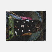 不思議の国へのオード フリースブランケット (正面(横))