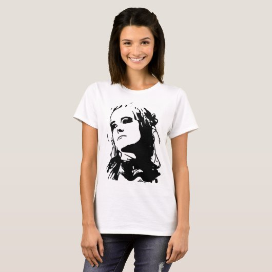 不慣れな Tシャツ (正面フル)