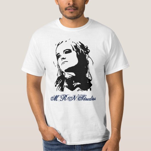 不慣れな Tシャツ (正面)