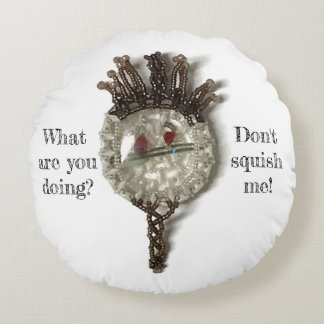 不機嫌そうな枕をピート ラウンドクッション