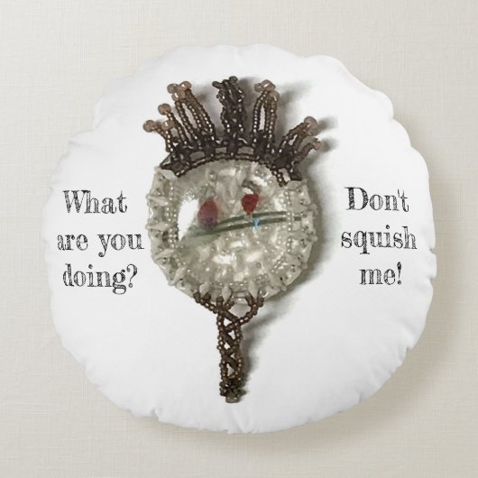 不機嫌そうな枕をピート ラウンドクッション (正面)